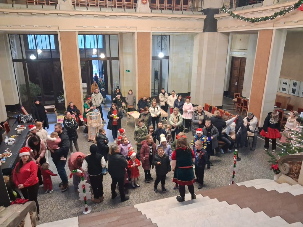 Widok uczestników wydarzenia.